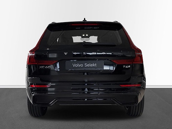 Volvo XC60 8 of 18