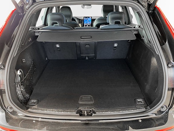 Volvo XC60 14 of 18