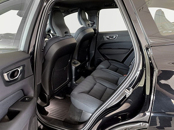 Volvo XC60 7 of 18