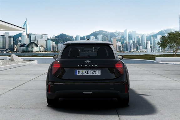 MINI Cooper E 7 of 12