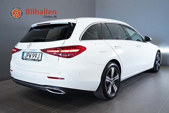 Mercedes-Benz C300 10 of 30