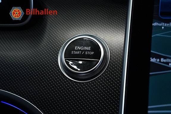 Mercedes-Benz C300 25 of 30