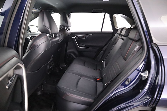 Toyota RAV4 13 of 25