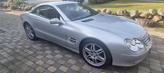 Mercedes-Benz SL500 3 of 5