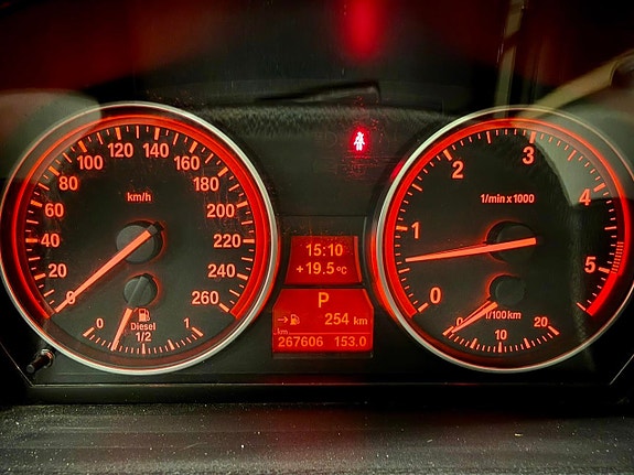BMW 325d 9 of 14