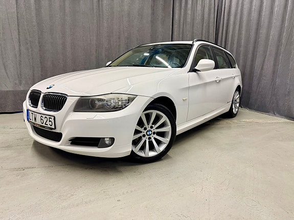 BMW 325d 2 of 5