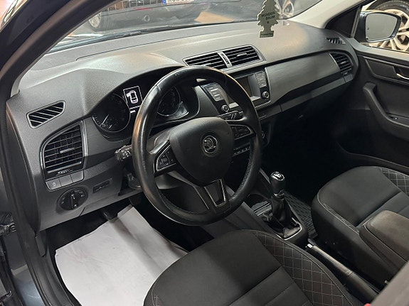 Skoda Fabia 7 of 15