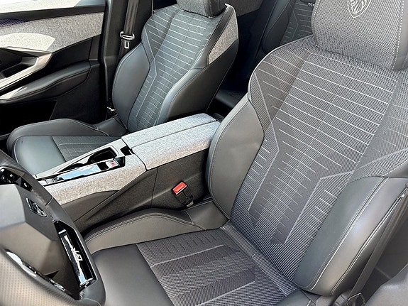 Peugeot 3008 5 of 5