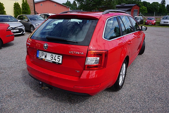 Skoda Octavia 3 of 5