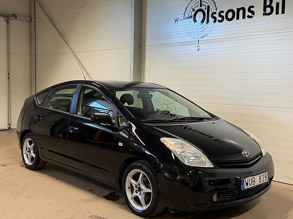 Toyota Prius 8 of 20