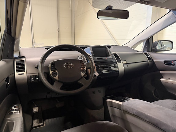 Toyota Prius 14 of 20