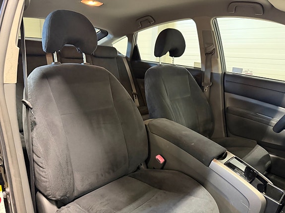 Toyota Prius 13 of 20