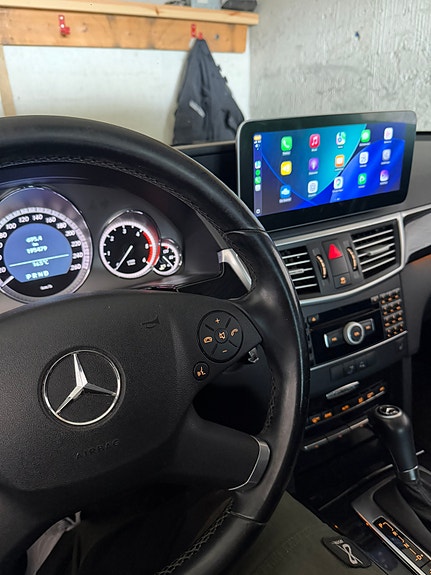 Mercedes-Benz E220 5 of 5