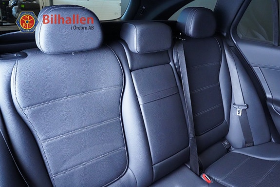 Mercedes-Benz C300 d 17 of 30