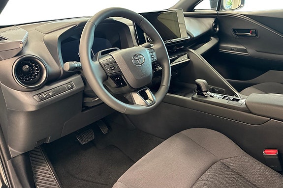 Toyota C-HR 12 of 18