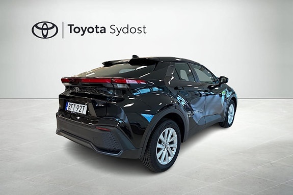 Toyota C-HR 17 of 18
