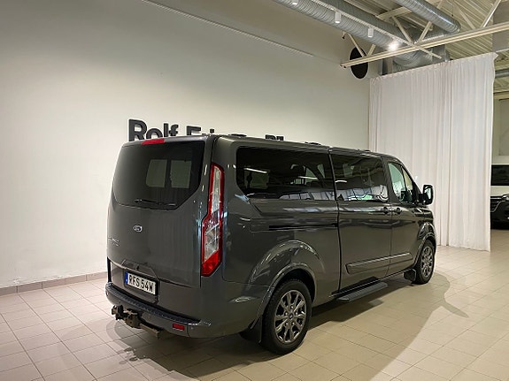 Ford Custom Tourneo 2 of 10