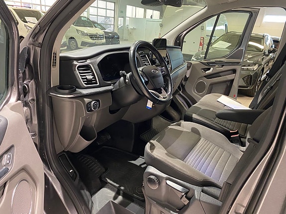 Ford Custom Tourneo 6 of 10