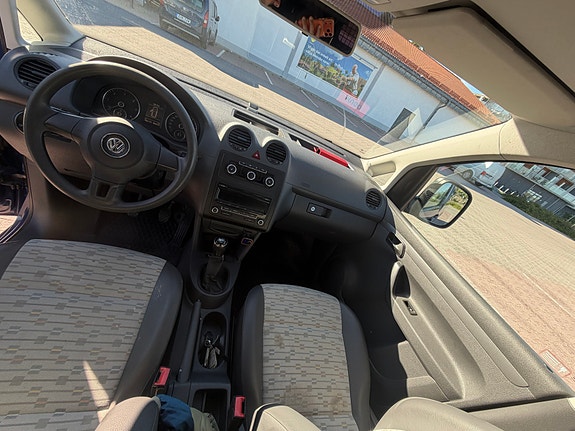 Volkswagen Caddy 9 of 9