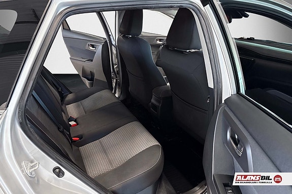 Toyota Auris 9 of 10