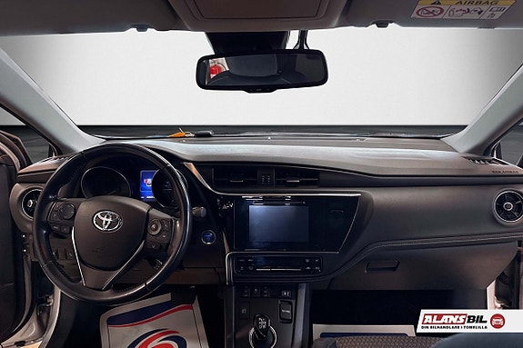 Toyota Auris 10 of 10