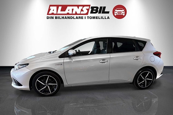 Toyota Auris 3 of 5