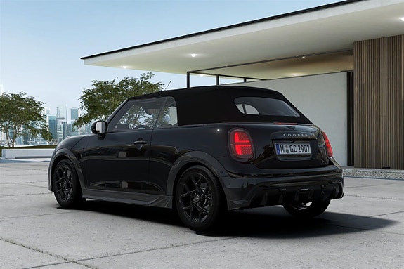 MINI Cooper S 4 of 5
