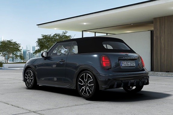 MINI Cooper S 4 of 5