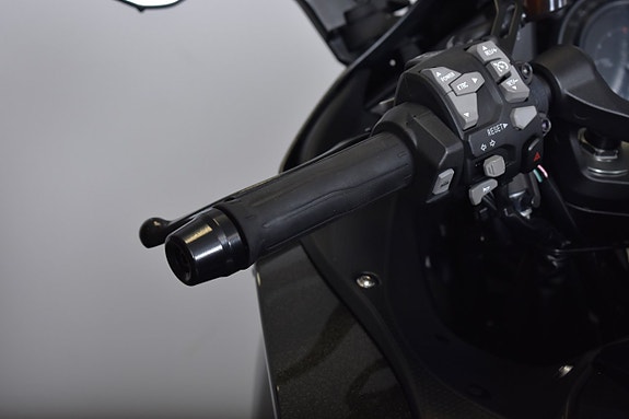 Kawasaki H2 SX / SCORPION LJUDDÄMPARE / NYA DÄCK 14 of 17