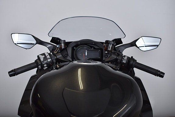 Kawasaki H2 SX / SCORPION LJUDDÄMPARE / NYA DÄCK 16 of 17