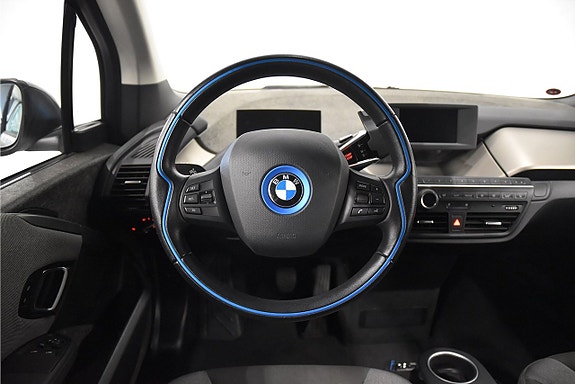 BMW i3s 2 of 5