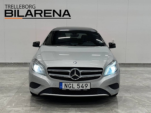 Mercedes-Benz A180 3 of 5