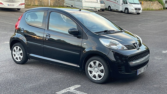 Peugeot 107 3 of 5
