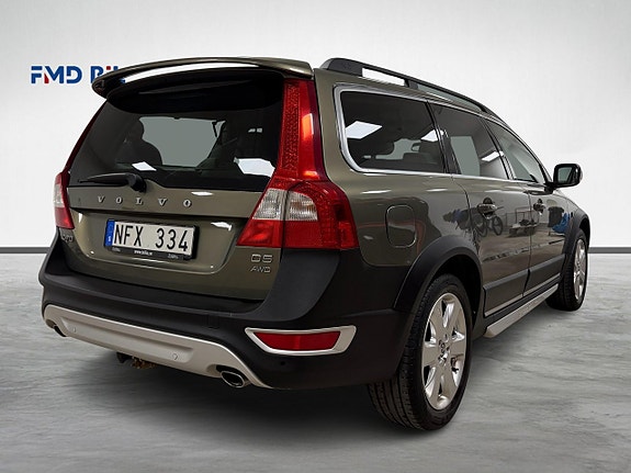 Volvo XC70 4 of 5