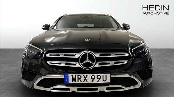 Mercedes-Benz E220 d 2 of 5