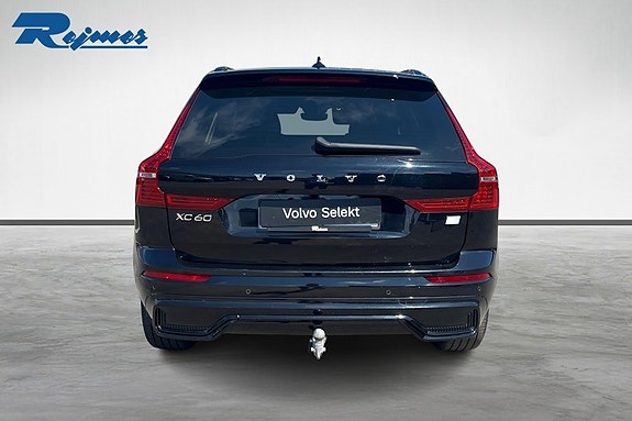 Volvo XC60 4 of 5