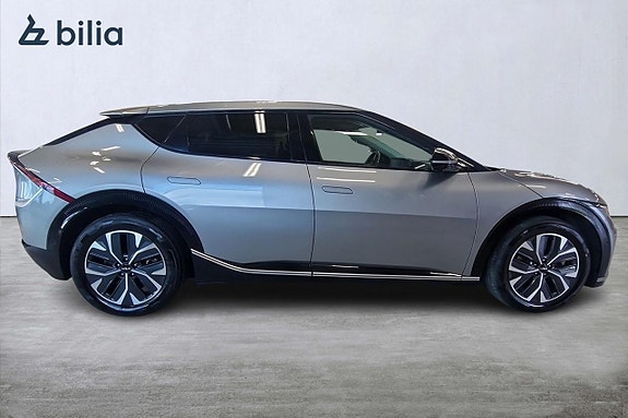 Kia EV6 2 of 5