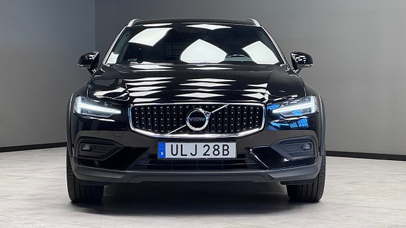 Volvo V60 Cross Country 20 of 20