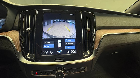 Volvo V60 Cross Country 12 of 20