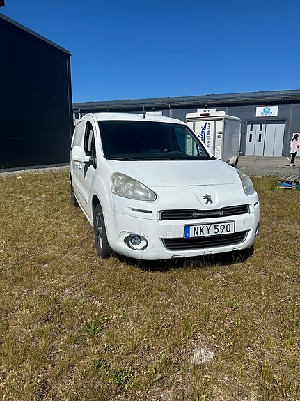 Peugeot Partner 3 of 5
