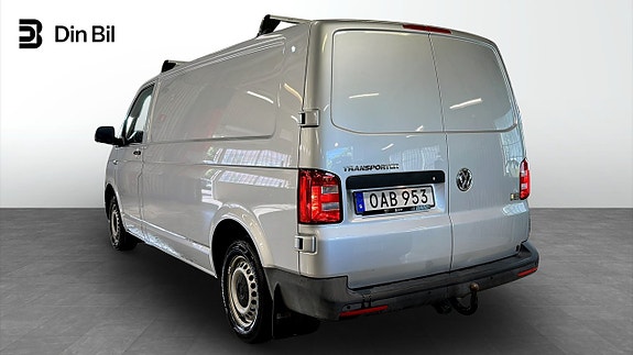 Volkswagen Transporter 3 of 5