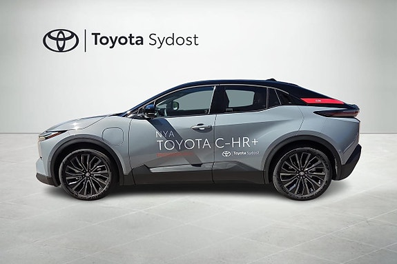 Toyota C-HR 4 of 5