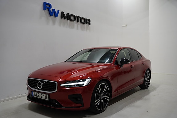 Volvo S60 2 of 5