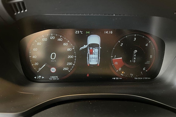 Volvo XC60 14 of 21