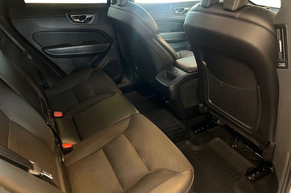 Volvo XC60 18 of 21