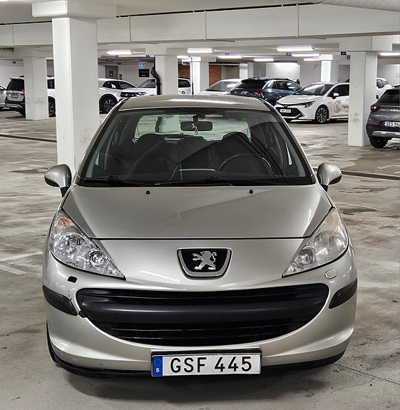 Peugeot 207 5 of 13