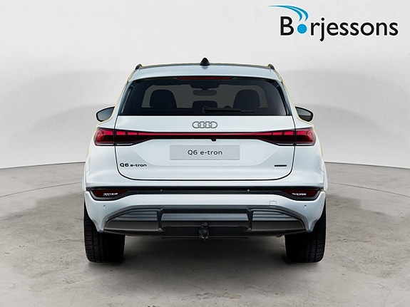 Audi Q6 e-tron 5 of 5