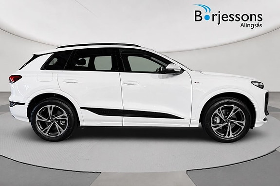 Audi Q6 e-tron 2 of 5