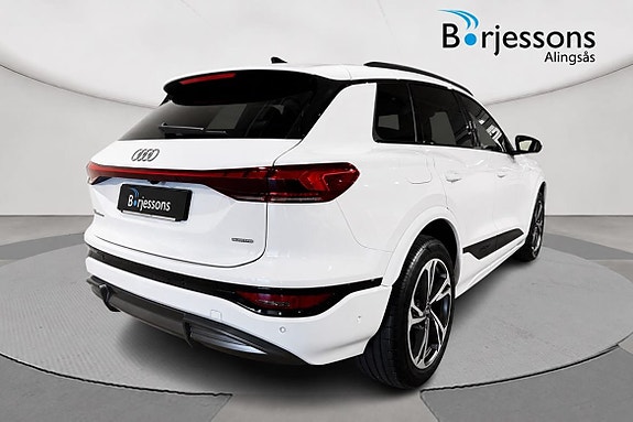 Audi Q6 e-tron 3 of 5