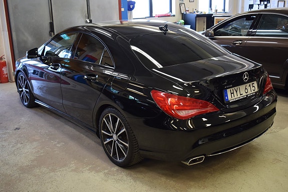 Mercedes-Benz CLA180 4 of 13